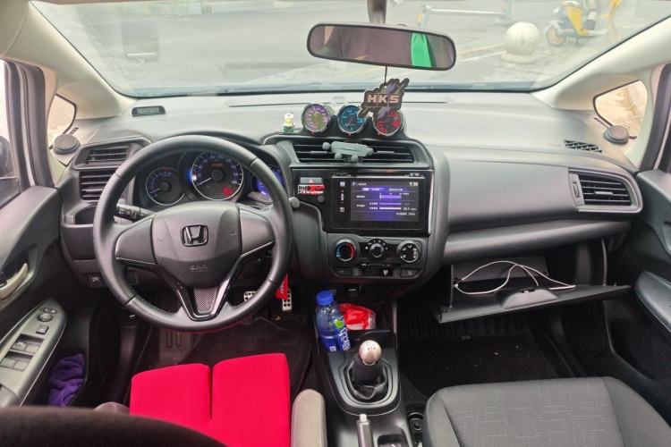 Used Honda Fit 2018 1.5L Manual Comfort Version Center Console