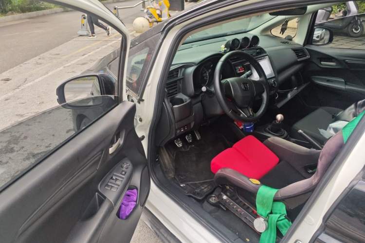 Used Honda Fit 2018 1.5L Manual Comfort Version Driver Seat