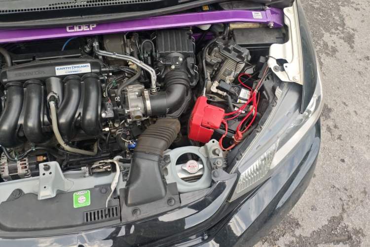 Used Honda Fit 2018 1.5L Manual Comfort Version Engine Bay Left