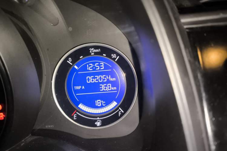 Used Honda Fit 2018 1.5L Manual Comfort Version Odometer Close Up
