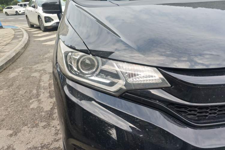 Used Honda Fit 2018 1.5L Manual Comfort Version Right Front Headlight
