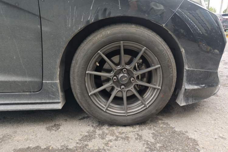 Used Honda Fit 2018 1.5L Manual Comfort Version Right Front Wheel Hub