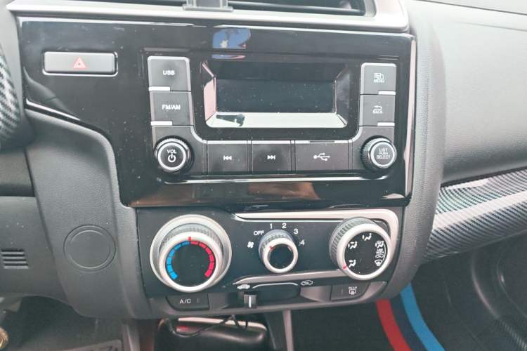 Used Honda Fit 2018 1.5L CVT Trendy Run+ Edition Audio And AC Panel
