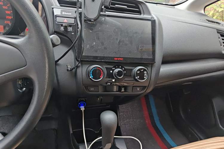 Used Honda Fit 2018 1.5L CVT Comfort Sunroof Version Audio And AC Panel