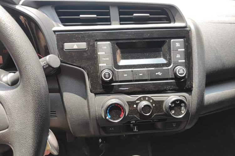 Used Honda Fit 2018 1.5L CVT Comfort Version Audio And AC Panel