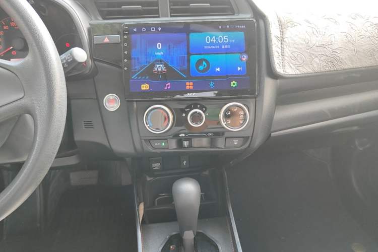 Used Honda Fit 2018 1.5L CVT Comfort Sunroof Version Audio And AC Panel