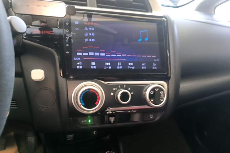 Used Honda Fit 2018 1.5L CVT Trendy Run+ Edition Audio And AC Panel