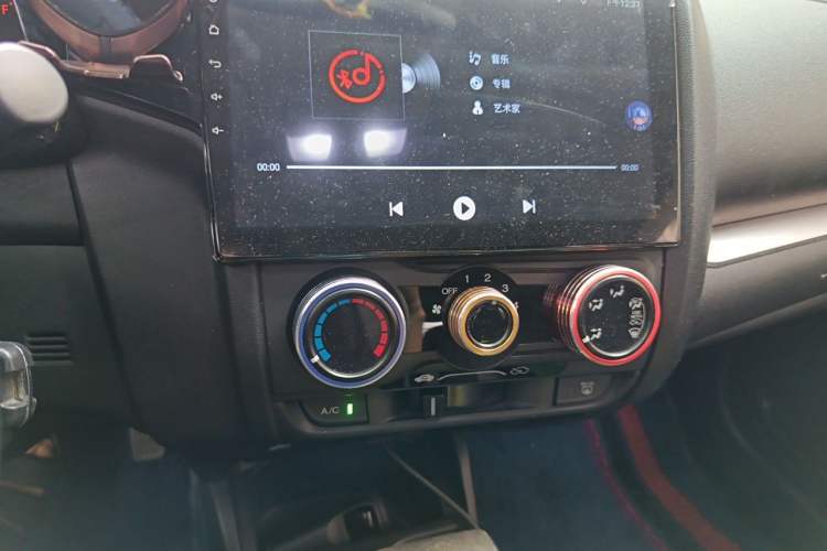 Used Honda Fit 2018 1.5L CVT Comfort Version Audio And AC Panel