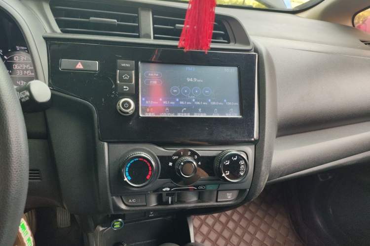 Used Honda Fit 2018 1.5L CVT Comfort Version Audio And AC Panel