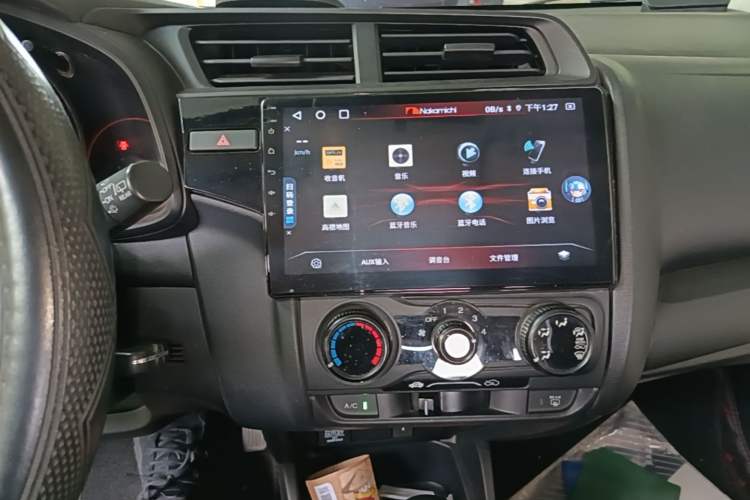 Used Honda Fit 2018 1.5L CVT Comfort Version Audio And AC Panel