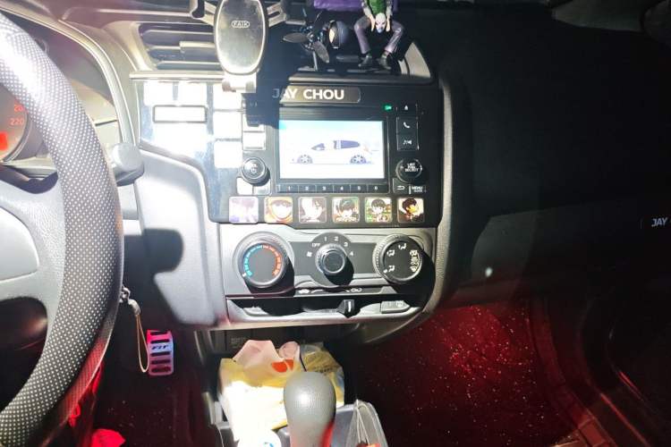 Used Honda Fit 2018 1.5L CVT Comfort Sunroof Version Audio And AC Panel