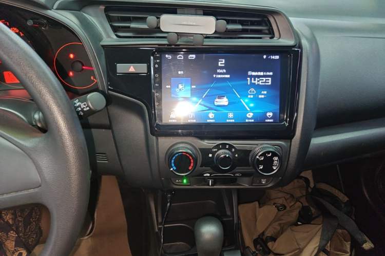 Used Honda Fit 2018 1.5L CVT Comfort Sunroof Version Audio And AC Panel