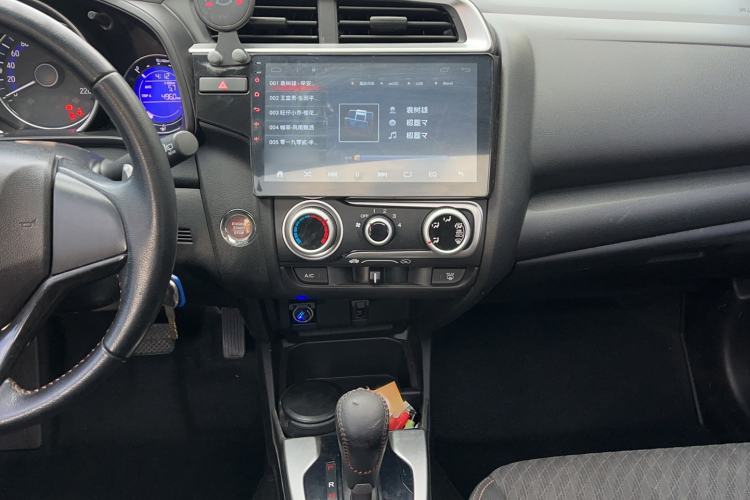 Used Honda Fit 2018 1.5L CVT Trendy Run+ Edition Audio And AC Panel