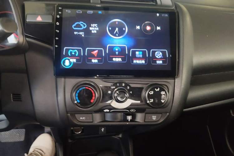 Used Honda Fit 2018 1.5L CVT Comfort Version Audio And AC Panel