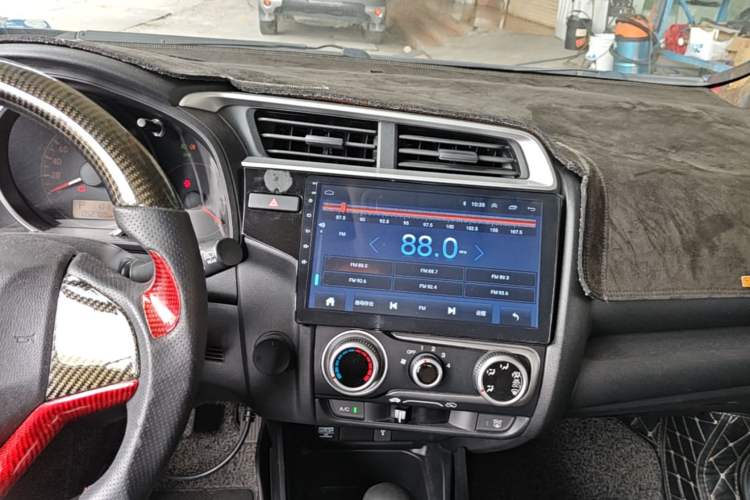 Used Honda Fit 2018 1.5L CVT Trendy Sports Edition Audio And AC Panel