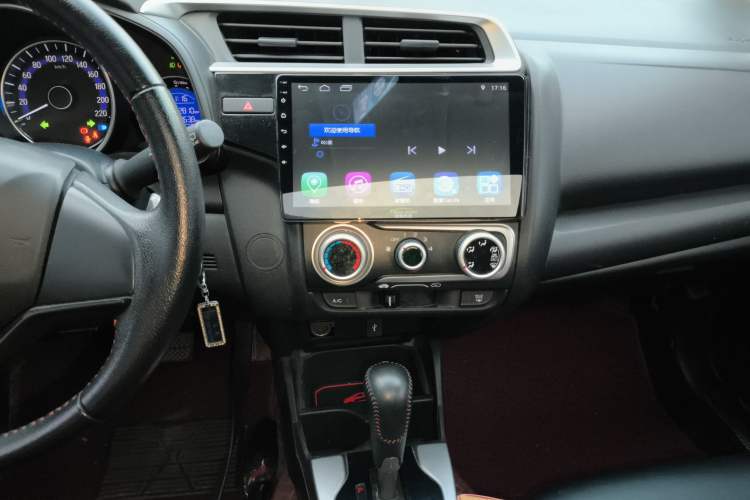 Used Honda Fit 2018 1.5L CVT Trendy Run+ Edition Audio And AC Panel