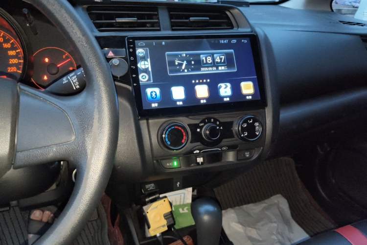 Used Honda Fit 2018 1.5L CVT Comfort Sunroof Version Audio And AC Panel