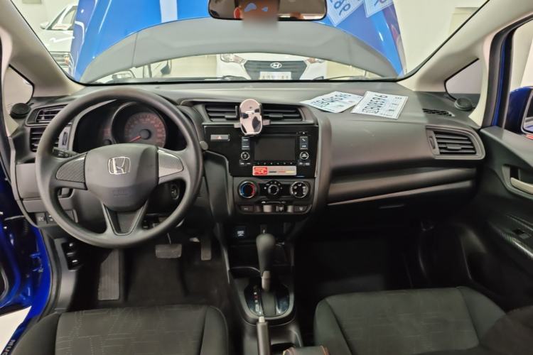 Used Honda Fit 2018 1.5L CVT Comfort Version Center Console