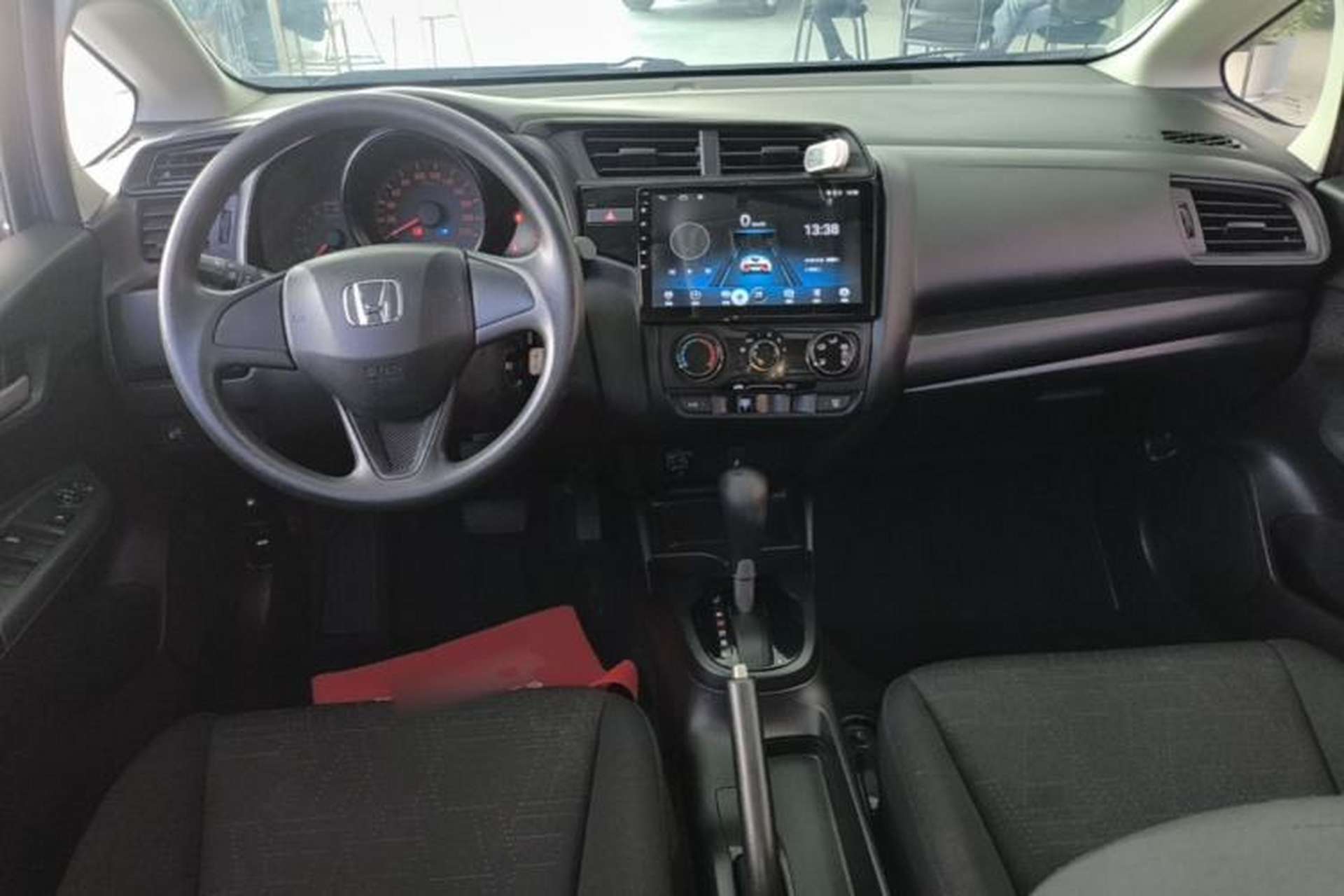 Used Honda Fit 2018 1.5L CVT Comfort Sunroof Version Center Console