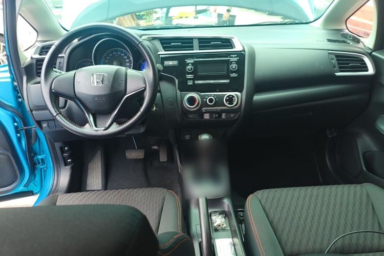 Used Honda Fit 2018 1.5L CVT Trendy Run+ Edition Center Console