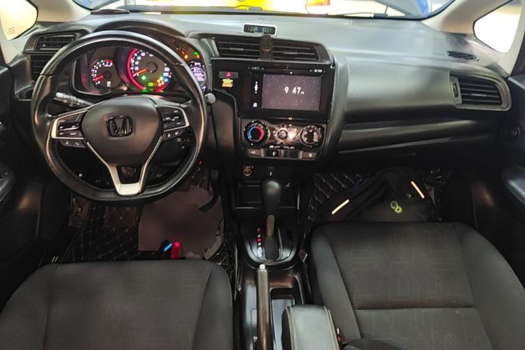 Used Honda Fit 2018 1.5L CVT Comfort Version Center Console