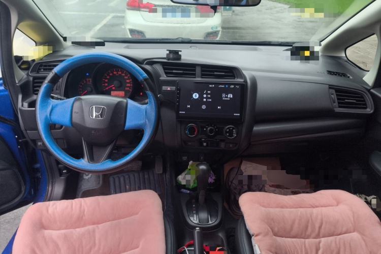 Used Honda Fit 2018 1.5L CVT Comfort Sunroof Version Center Console