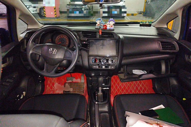 Used Honda Fit 2018 1.5L CVT Comfort Version Center Console