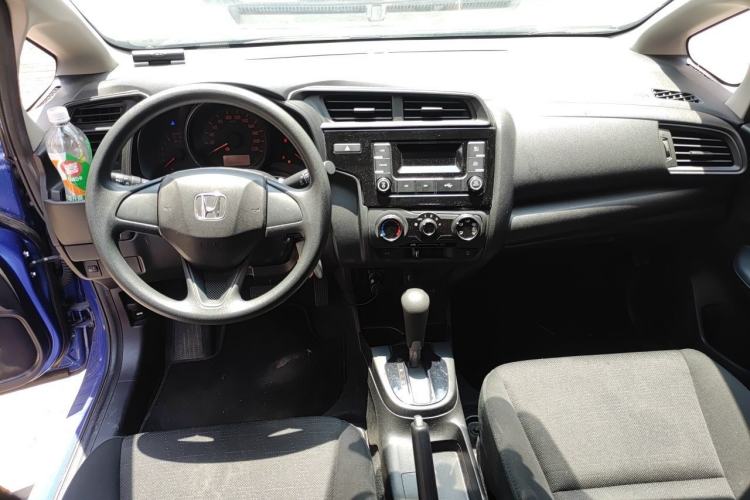Used Honda Fit 2018 1.5L CVT Comfort Version Center Console