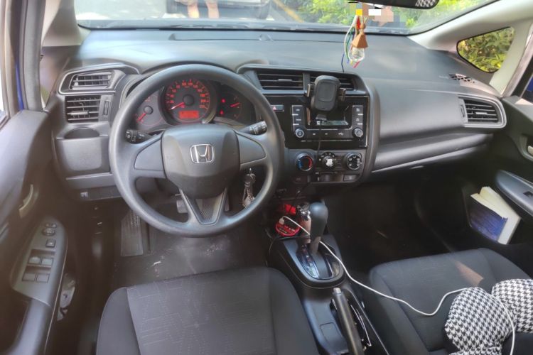 Used Honda Fit 2018 1.5L CVT Comfort Version Center Console