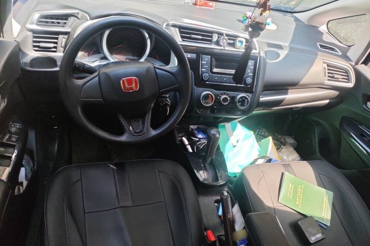 Used Honda Fit 2018 1.5L CVT Comfort Sunroof Version Center Console
