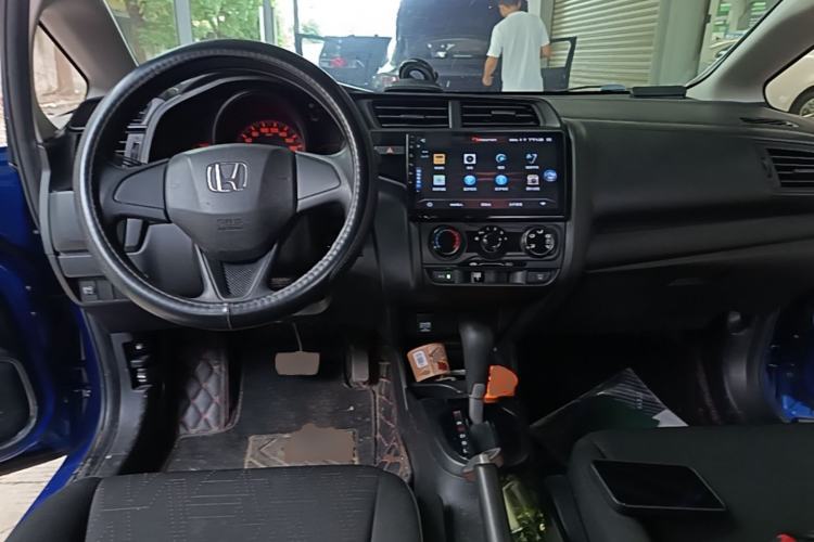 Used Honda Fit 2018 1.5L CVT Comfort Version Center Console