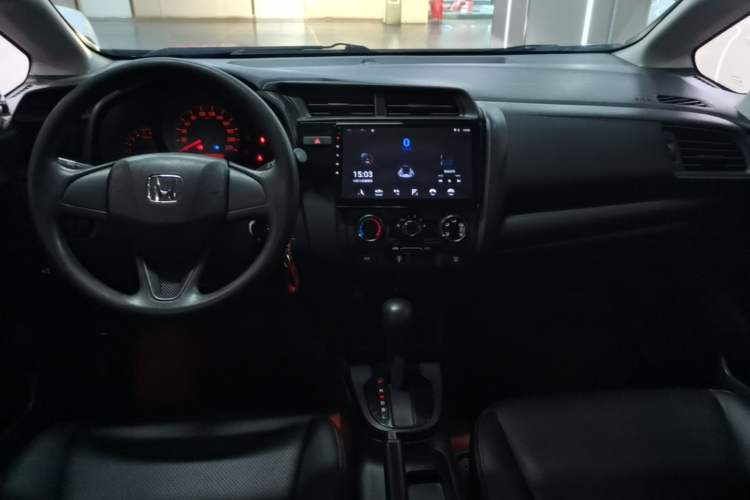 Used Honda Fit 2018 1.5L CVT Comfort Sunroof Version Center Console