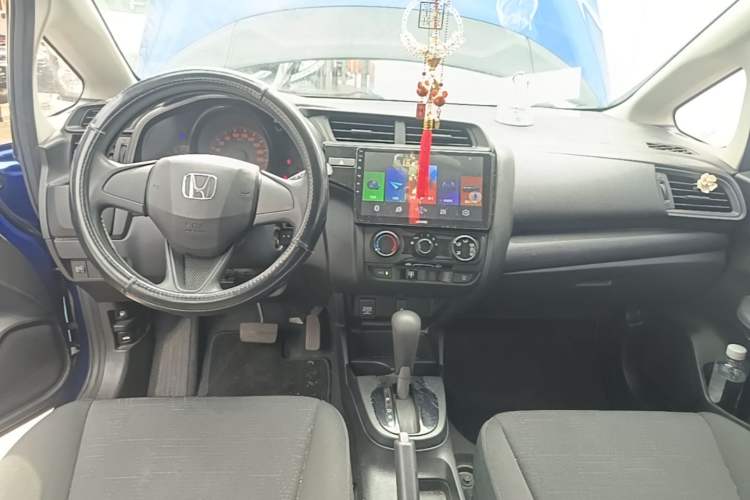 Used Honda Fit 2018 1.5L CVT Comfort Version Center Console