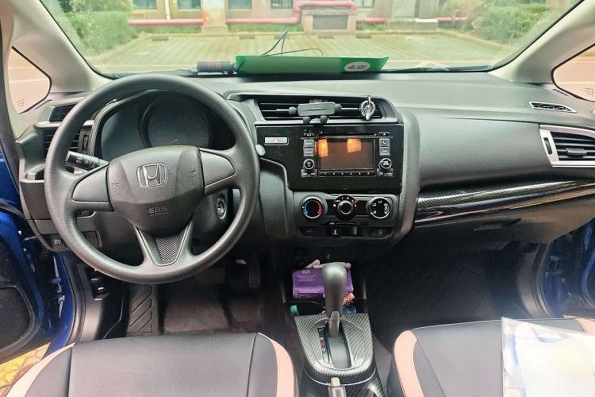 Used Honda Fit 2018 1.5L CVT Comfort Sunroof Version Center Console