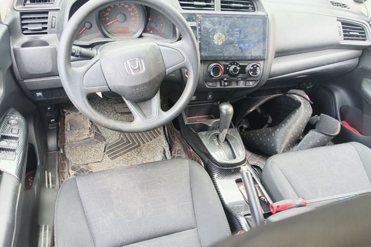 Used Honda Fit 2018 1.5L CVT Comfort Version Center Console