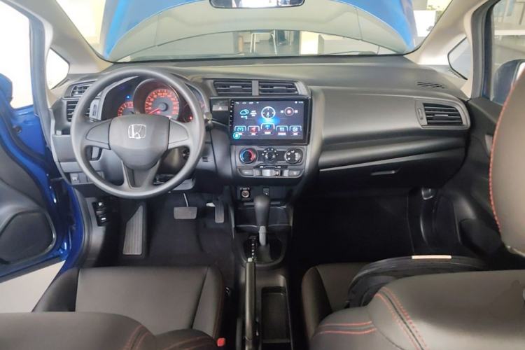 Used Honda Fit 2018 1.5L CVT Comfort Version Center Console