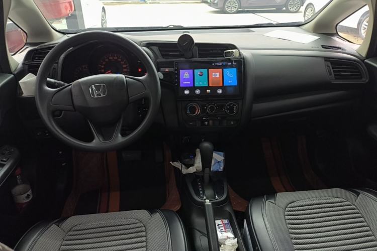 Used Honda Fit 2018 1.5L CVT Comfort Sunroof Version Center Console