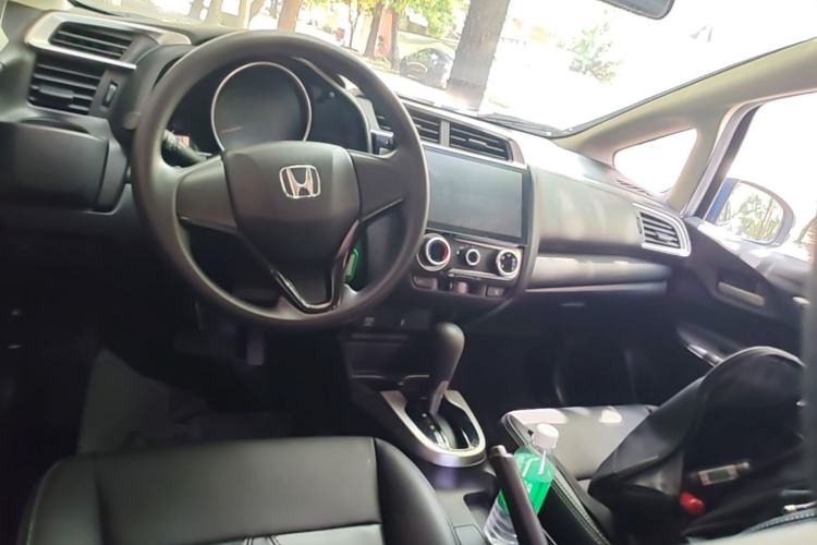 Used Honda Fit 2018 1.5L CVT Trendy Sports Edition Center Console