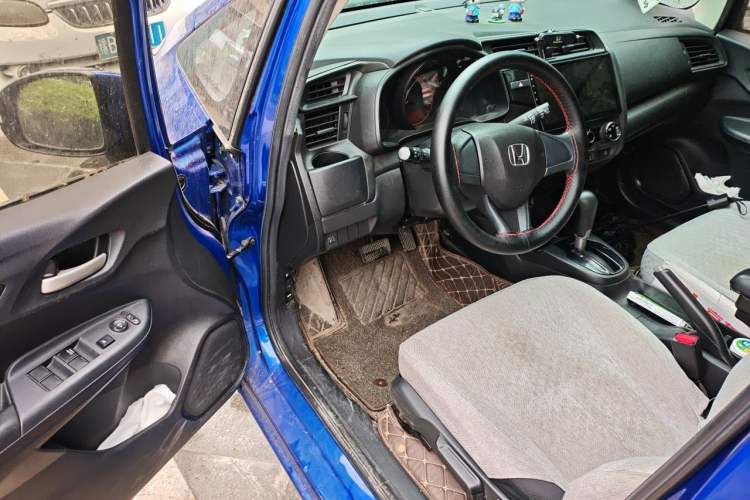 Used Honda Fit 2018 1.5L CVT Comfort Version Driver Seat
