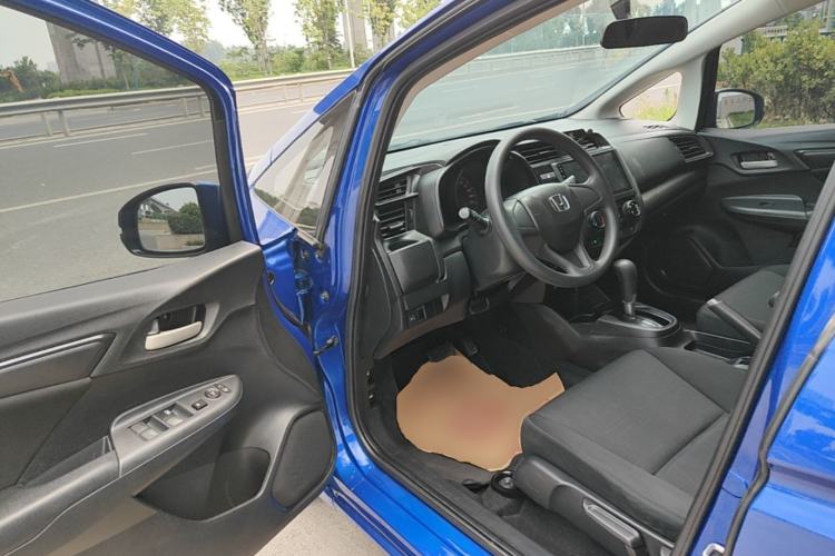 Used Honda Fit 2018 1.5L CVT Comfort Sunroof Version Driver Seat