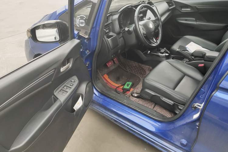 Used Honda Fit 2018 1.5L CVT Comfort Sunroof Version Driver Seat