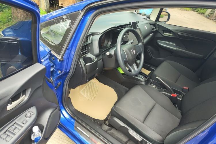 Used Honda Fit 2018 1.5L CVT Comfort Sunroof Version Driver Seat