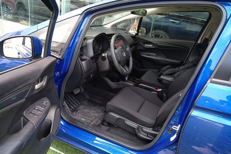 Used Honda Fit 2018 1.5L CVT Comfort Sunroof Version Driver Seat