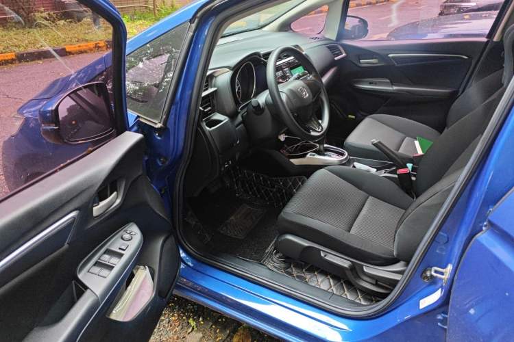 Used Honda Fit 2018 1.5L CVT Luxury Edition Driver Seat