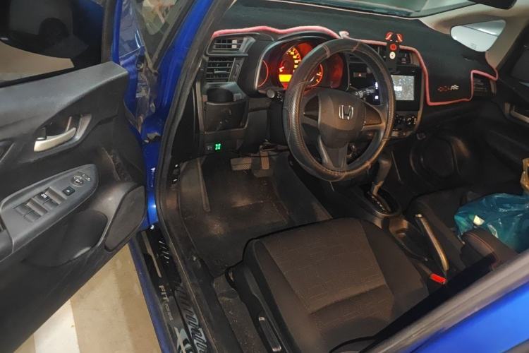 Used Honda Fit 2018 1.5L CVT Comfort Sunroof Version Driver Seat