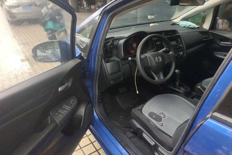 Used Honda Fit 2018 1.5L CVT Comfort Version Driver Seat
