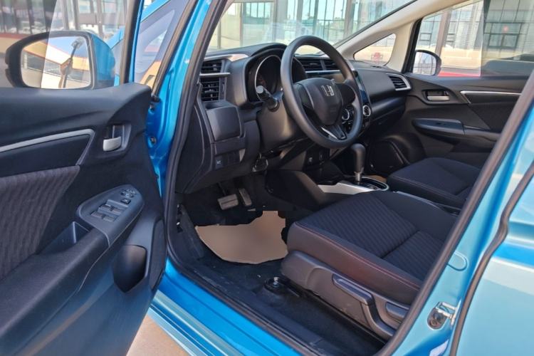 Used Honda Fit 2018 1.5L CVT Trendy Sports Edition Driver Seat