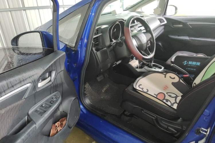 Used Honda Fit 2018 1.5L CVT Trendy Sports Edition Driver Seat