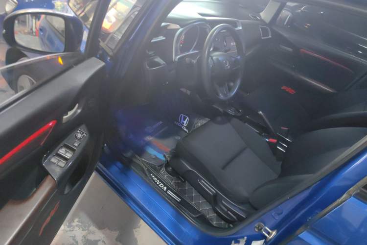 Used Honda Fit 2018 1.5L CVT Comfort Version Driver Seat