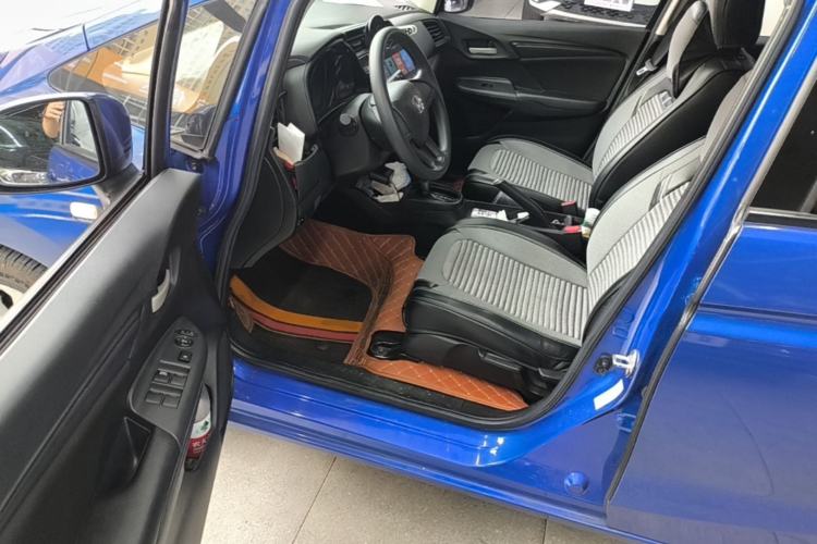 Used Honda Fit 2018 1.5L CVT Comfort Sunroof Version Driver Seat